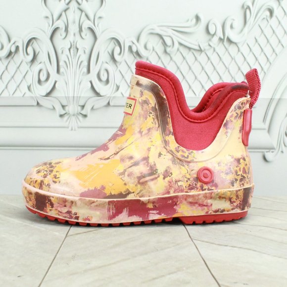 Hunter for Target Other - Hunter x Target Kid's Red Printed Chelsea Rubber Rain Boots Size 9